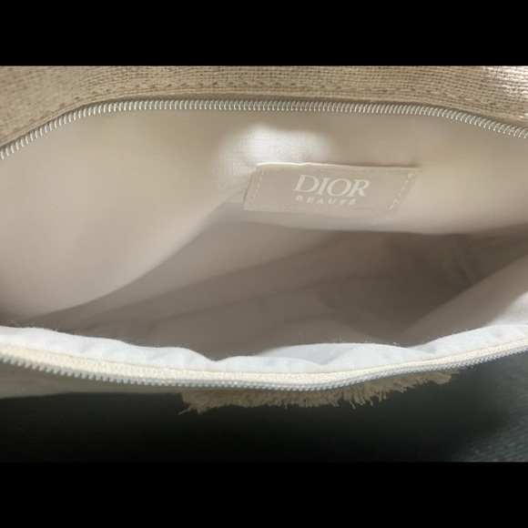 Dior Beauty Pouch with 5 ml Ja’dore Eau de Parfum - Picture 5 of 7